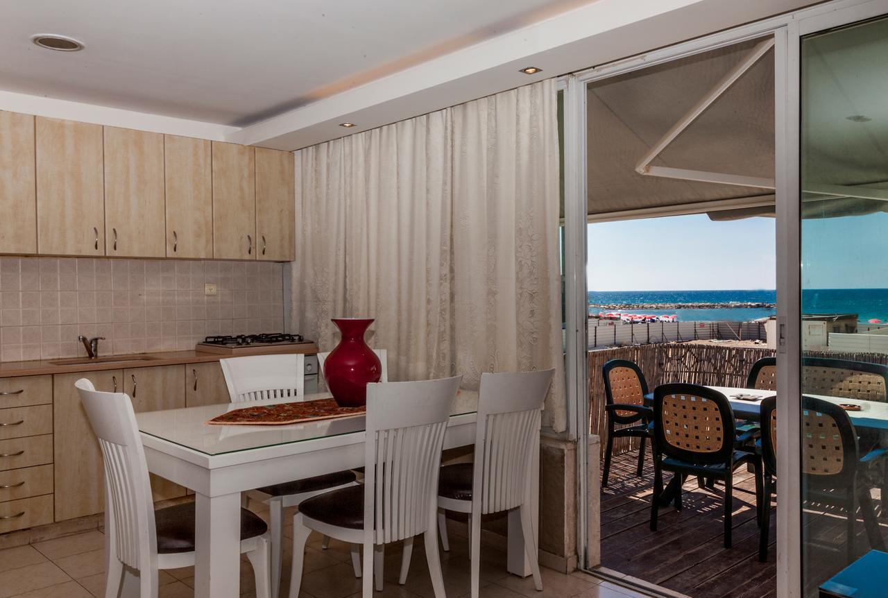 Hayarkon By The Beach Тел Авив Екстериор снимка