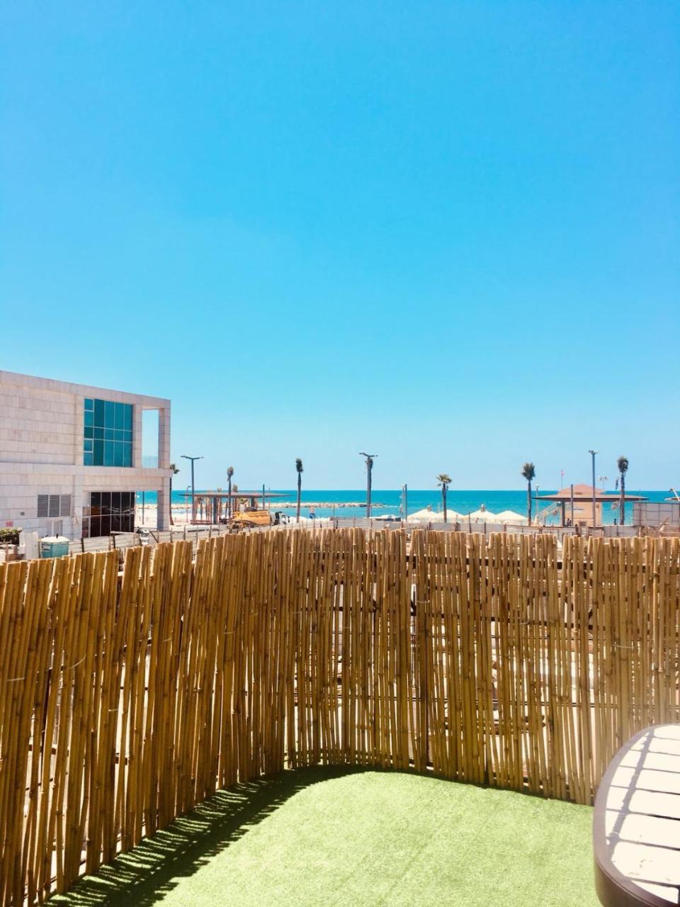 Hayarkon By The Beach Тел Авив Екстериор снимка